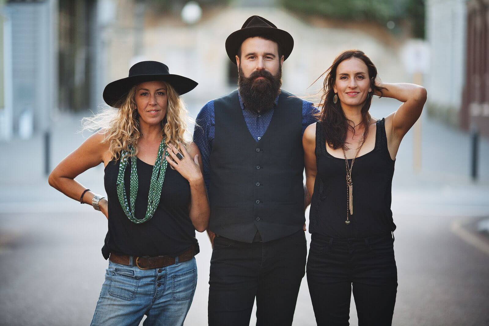 The-Waifs-At-Caloundra-Music-Festival-Indulge-Magazine